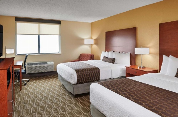 Best Western Plus Milwaukee Airport Hotel & Conference Center image 10