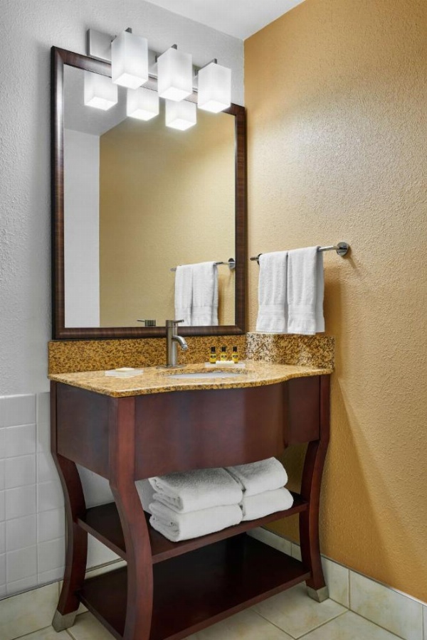Best Western Plus Milwaukee Airport Hotel & Conference Center image 21